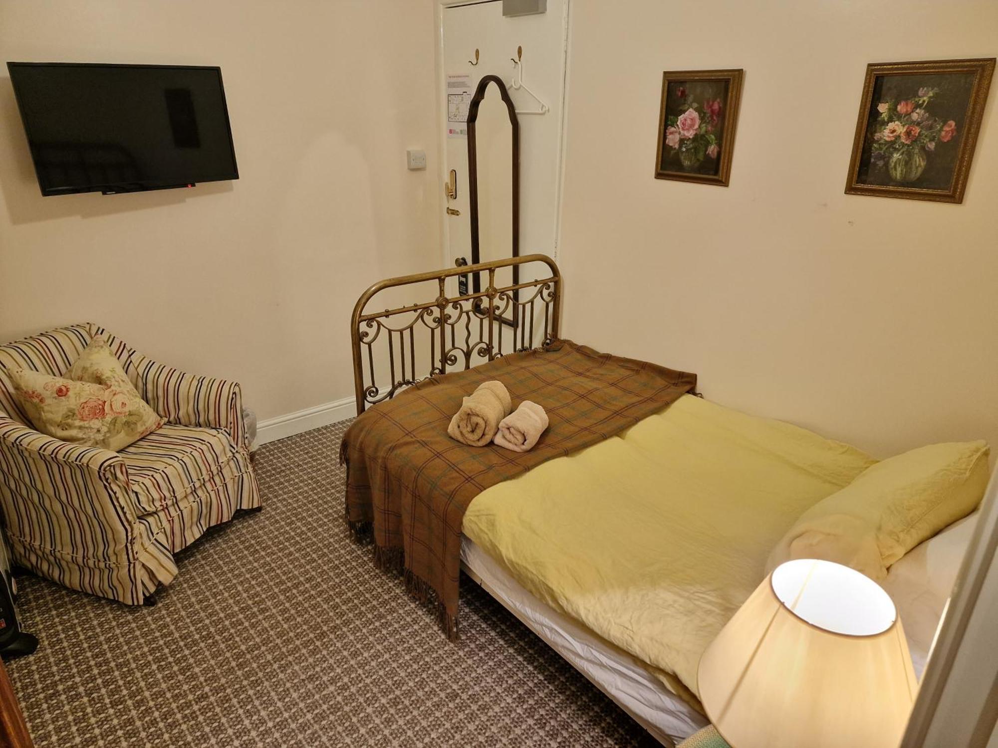 Cambus O' May Traditional Highland Hotel Ballater Pokój zdjęcie